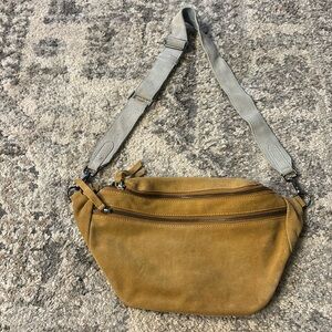 Free people CANYON SUEDE SLING fanny pack crossbody